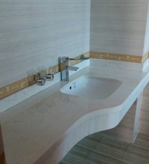 Mẫu bàn lavabo đá kem vàng Hàn Quốc